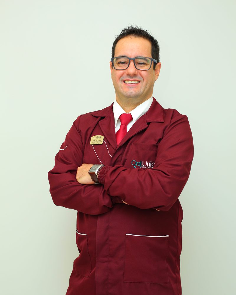 Dr. Diogo Velloso Gibbon, responsável técnico da Oral Unic Lajeado
